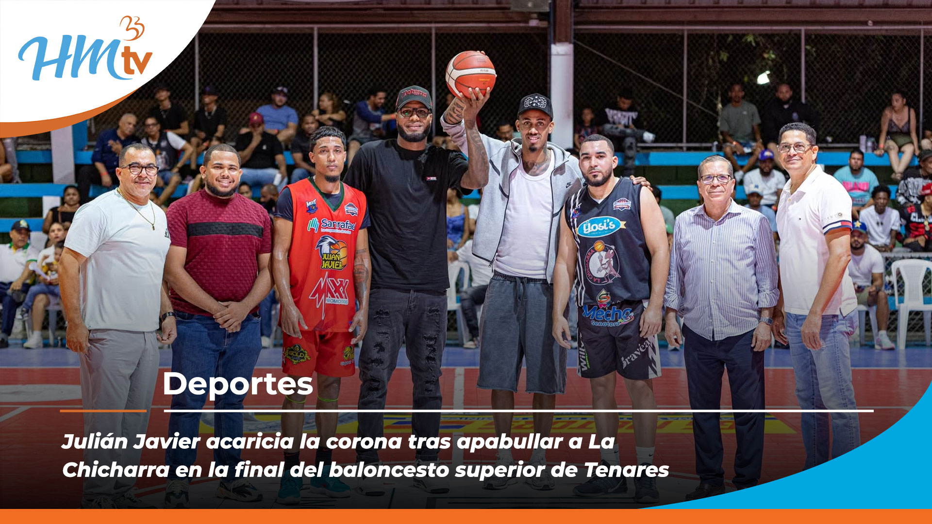 Julián Javier acaricia la corona tras apabullar a La Chicharra en la final del baloncesto superior de Tenares