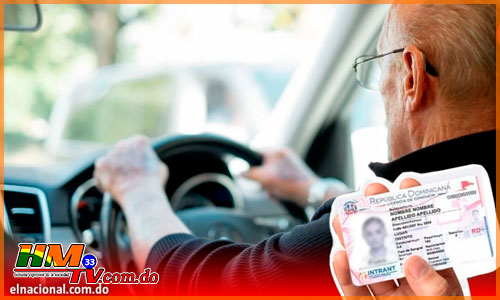 Intrant desafía a Abinader: mantienen límite de licencia a mayores de 65 años